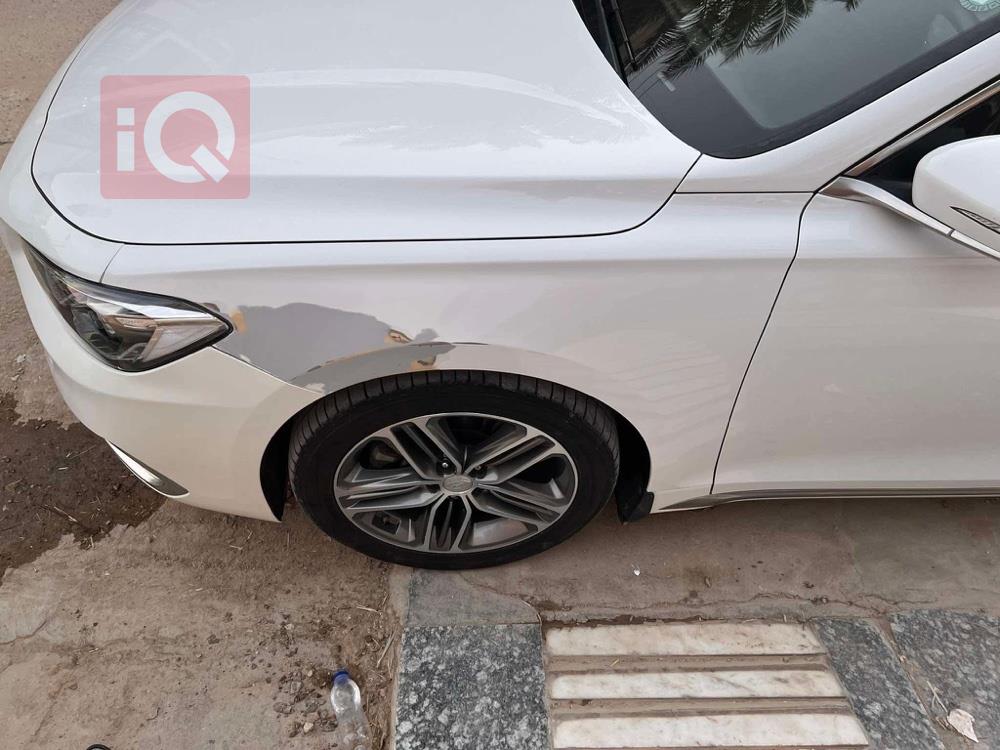 هيونداي أزيرا